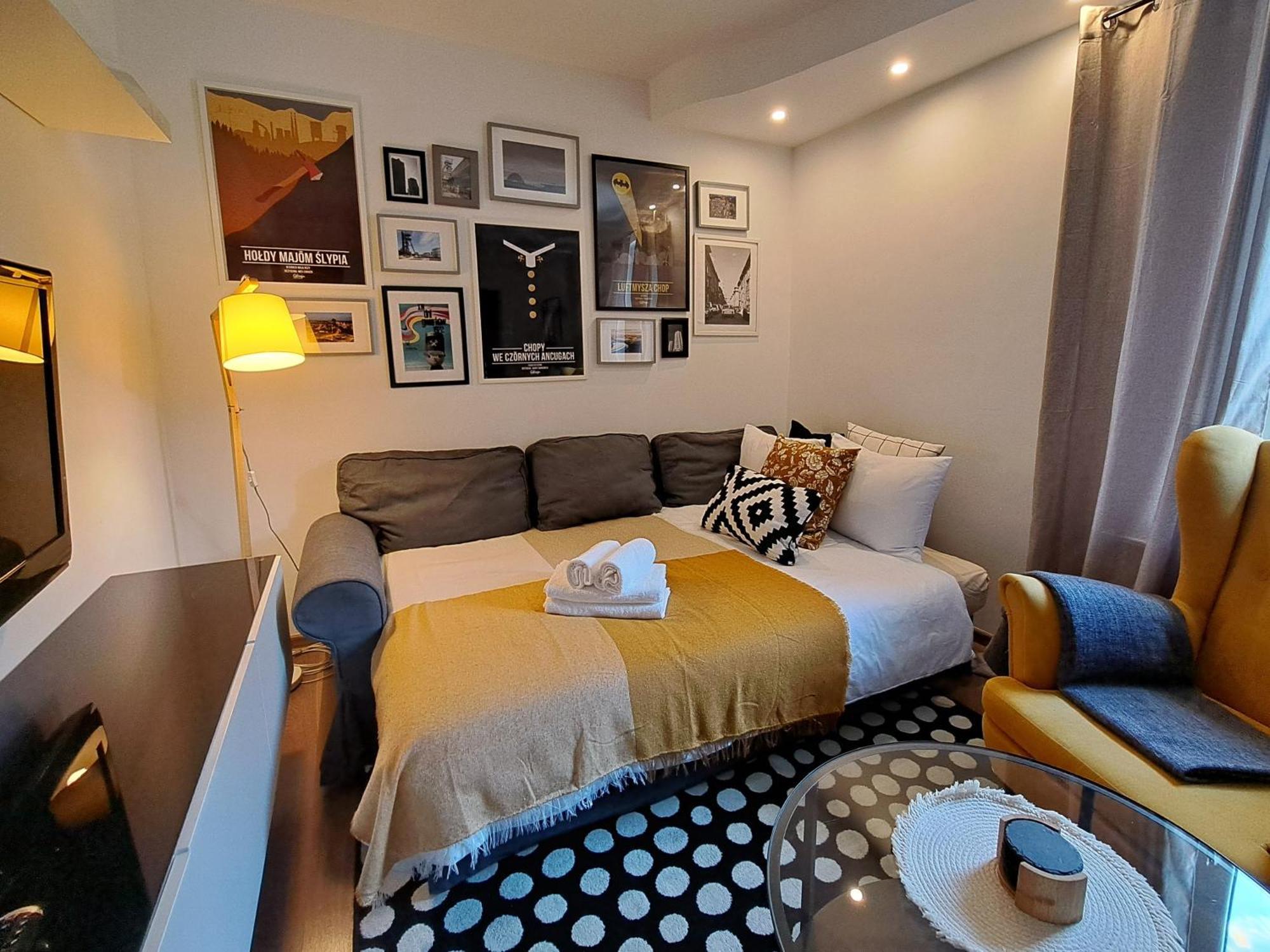 Appartement Gryfny Familok à Katowice Extérieur photo