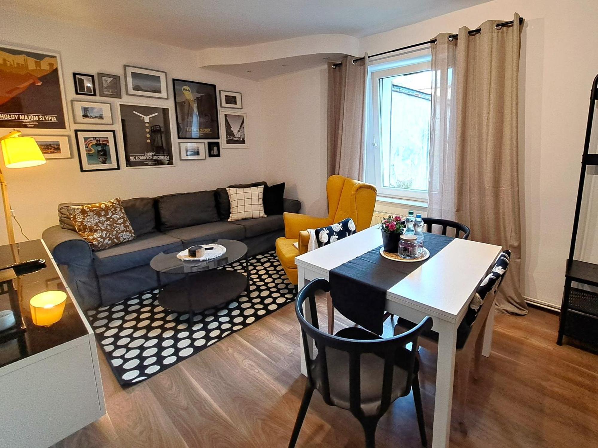 Appartement Gryfny Familok à Katowice Extérieur photo
